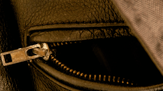 Memilih Jaket Almamater untuk Kegiatan Outdoor