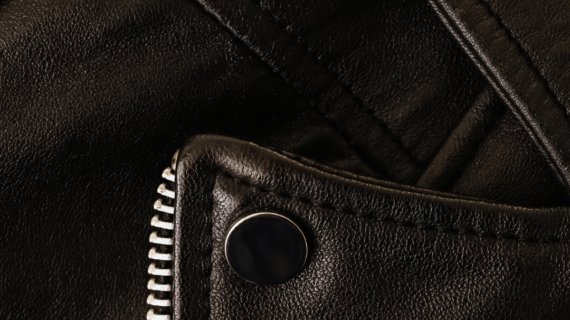 Jaket Almamater dan Peranannya dalam Menjaga Tradisi Kampus