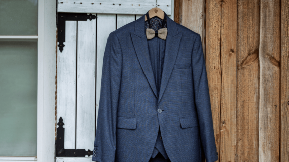 Perbedaan Jas Almamater di Universitas Negeri dan Swasta