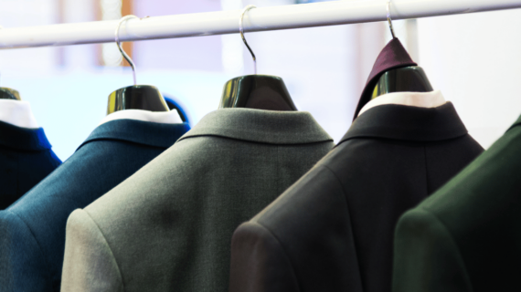 Jas Almamater dan Kegiatan Ekstrakurikuler