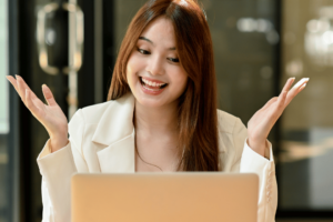 Kisah Sukses Alumni Mengenai Jas Almamater