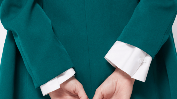 Bagaimana Jas Almamater Mencerminkan Budaya Kampus