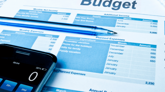 Cara Memilih Jas Almamater yang Pas dengan Budget Mahasiswa