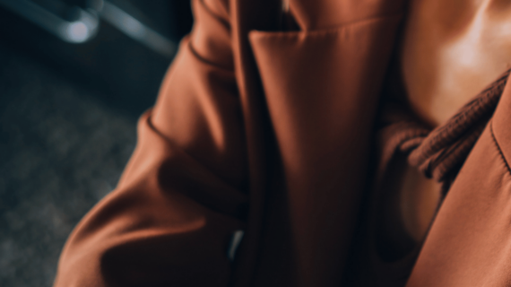 Tips Memilih Jas Almamater untuk Mahasiswa Baru