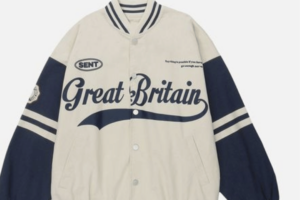 Bahan Fleece vs Leather: Mana yang Pas Buat Jaket Varsity Kamu?
