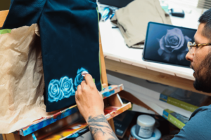 Cara Efektif Berkomunikasi dengan Vendor Konveksi untuk Hasil Maksimal