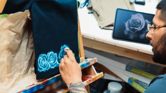 Cara Efektif Berkomunikasi dengan Vendor Konveksi untuk Hasil Maksimal