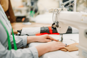 Mengenal Mesin-Mesin Jahit yang Digunakan di Konveksi