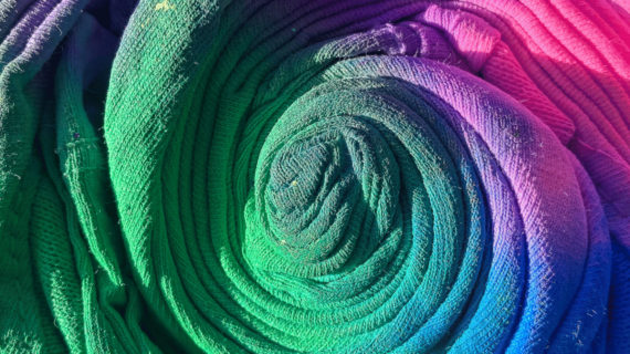 Mengenal Proses Pewarnaan Kain di Konveksi