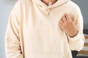 Tips Memesan Custom Sweater di Konveksi