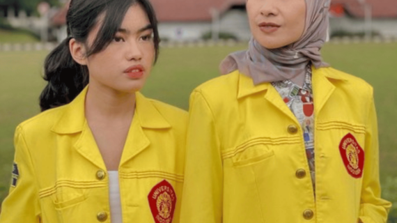 Kenapa Jaket Almamater UI Identik dengan Warna Kuning?