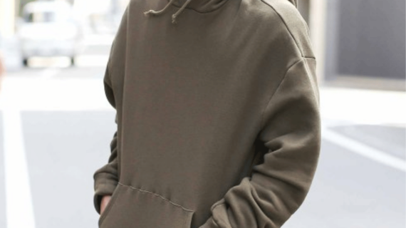 Pullover Hoodie vs Hoodie Biasa: Pilihan Gaya untuk Kamu